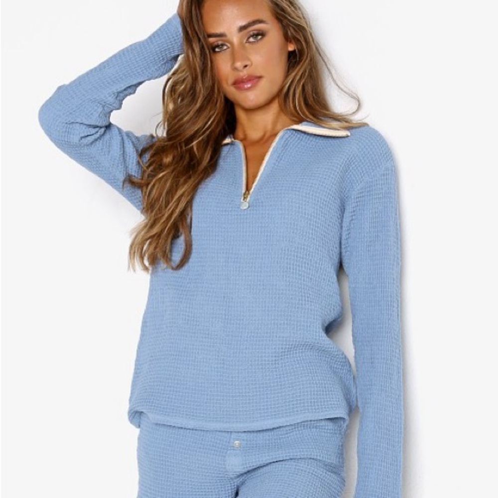 NWOT DONNI. Waffle half zip XS